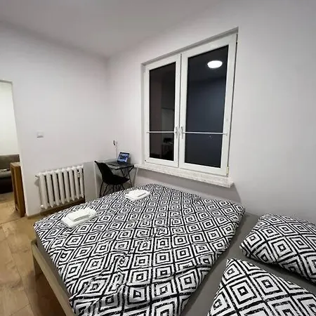 Apartmentsbymatyrafa-I Тарновськє-Гури Екстер'єр фото